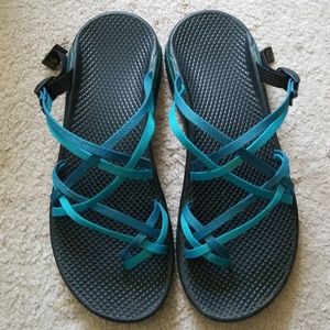Beautiful blue chacos!